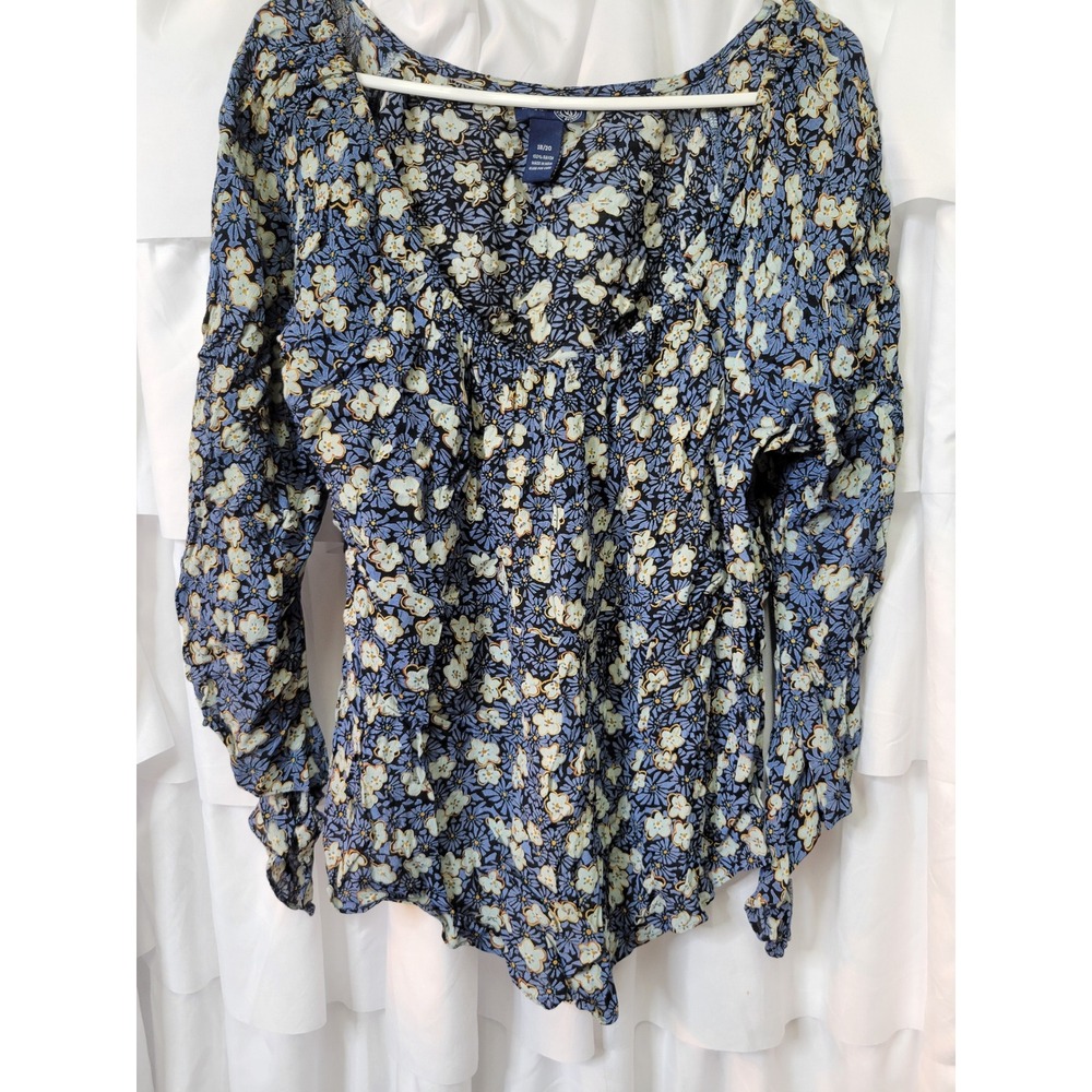 Venezia Jeans Clothing Co Blue Floral Rayon Blouse Ruffle Cuff Size 18/20 2103